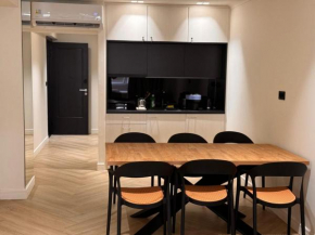 Triple A - Near Ermou Shopping Street - Family hospitality - FREE Parking!